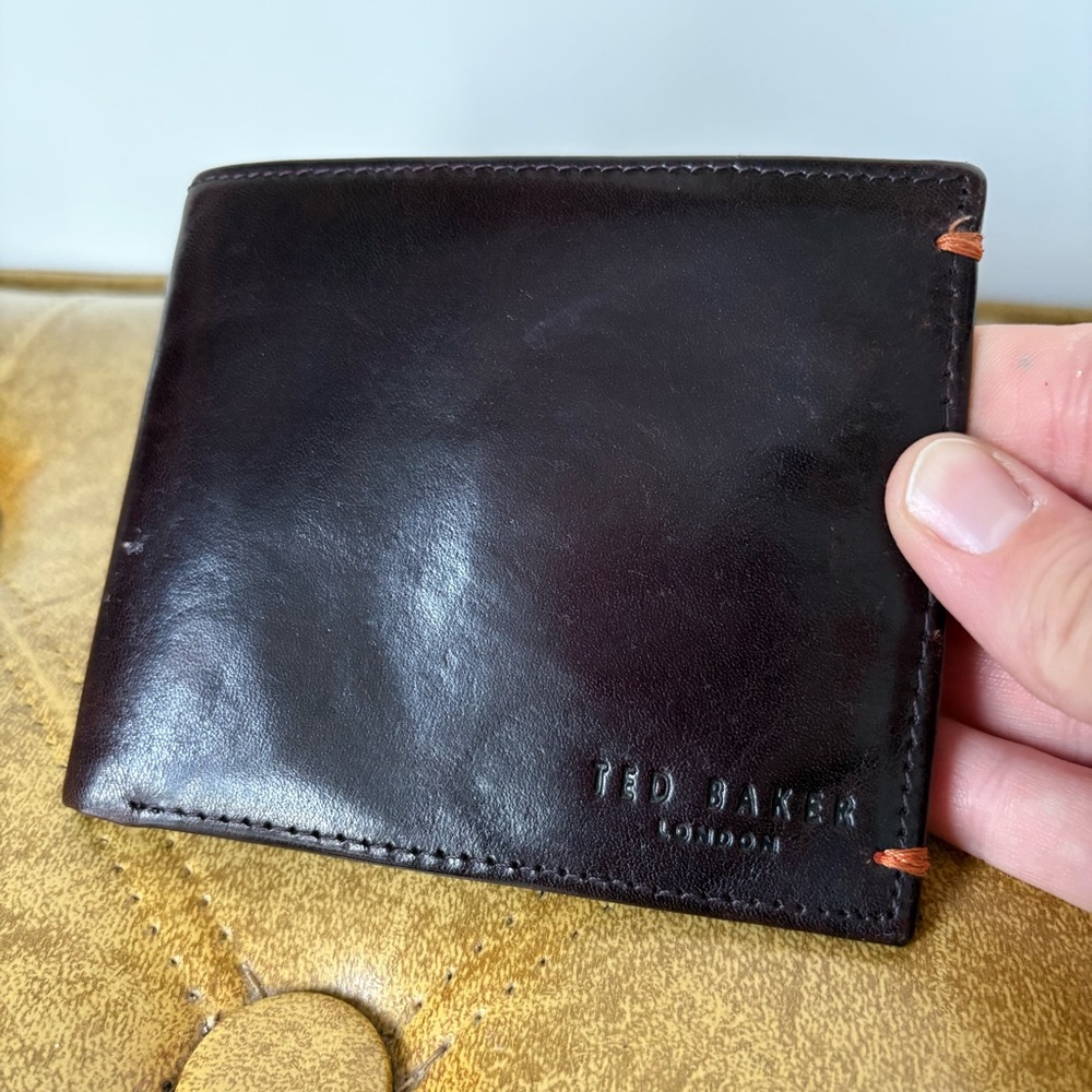 Ted Baker London Men's Leather Bifold Wallet - Brown Paisley Lining - Picture 3 of 12